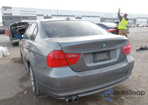 2011 BMW 328I z USA, uszkodzony, nr VIN WBAPH7C56BE681422